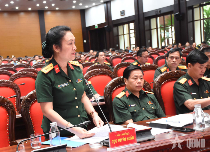  Đại biểu Cục Tuyên huấn phát biểu tại buổi tổng duyệt.