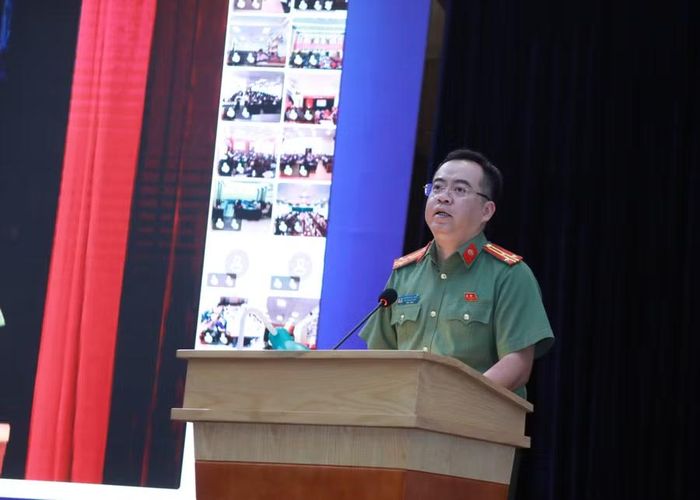 Thượng tá Nguyễn Đức Tuấn lưu ý tới khâu đảm bảo an ninh, an toàn và kỹ năng phát hiện dấu hiệu thí sinh có thể sử dụng thiết bị gian lận.