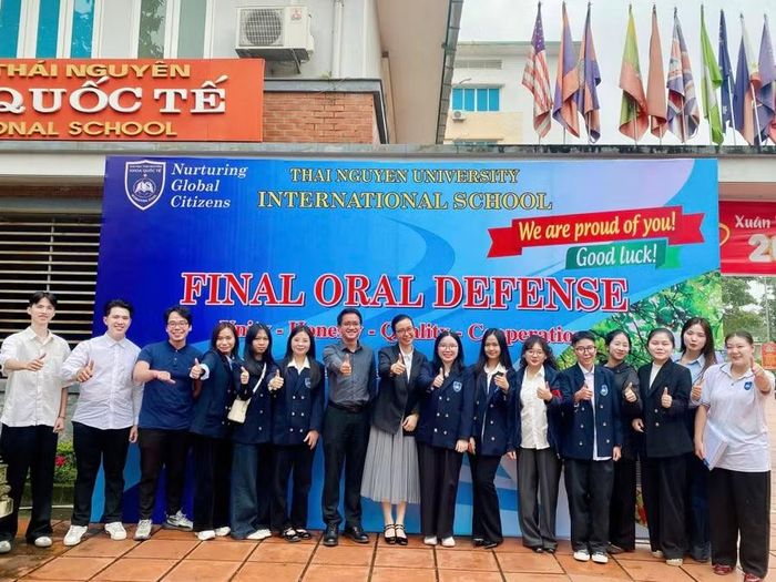 Sinh viên Khoa Quốc tế ngày càng tự tin năng động.