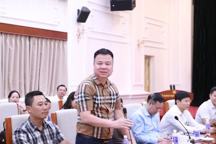 Nhà báo Triệu Ngọc Lâm - Bí thư Đảng ủy, Tổng Biên tập Báo Giáo dục và Thời đại phát biểu tại buổi gặp mặt.