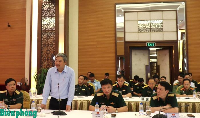 Đại diện Ủy ban nhân dân tỉnh Nghệ An phát biểu tại buổi họp. Ảnh: Viết Lam