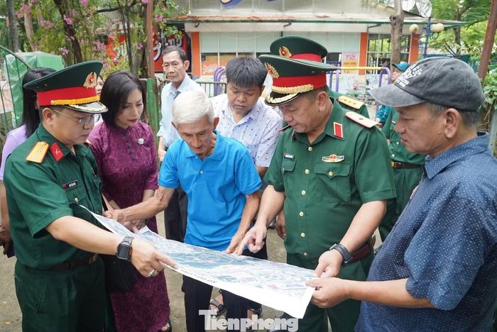  Cuối tháng 5 vừa qua, Bộ Tư lệnh TPHCM tổ chức xác minh, tìm kiếm, quy tập các liệt sĩ hy sinh ngày 12/2/1968 được chôn cất tại Nghĩa địa Chí Hòa. Ảnh: Bộ Tư lệnh TPHCM 