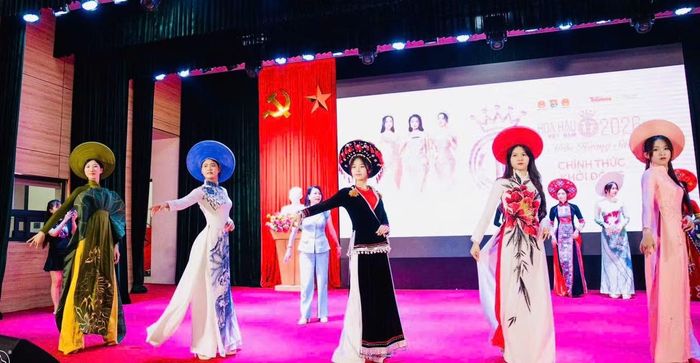 Sinh viên TNUS sẵn sàng cho chương trình giao lưu cùng Hoa hậu Việt Nam năm 2024 Hà Trúc Linh và Ban Tổ chức cuộc thi Hoa hậu Việt Nam năm 2026.