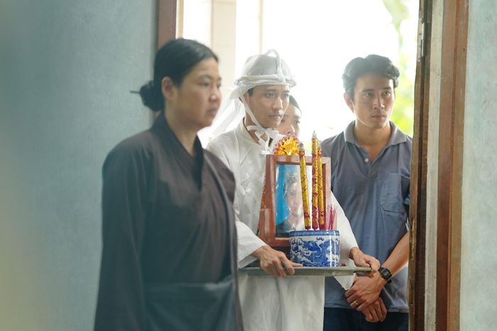 Cảnh trong phim "Ma xó".