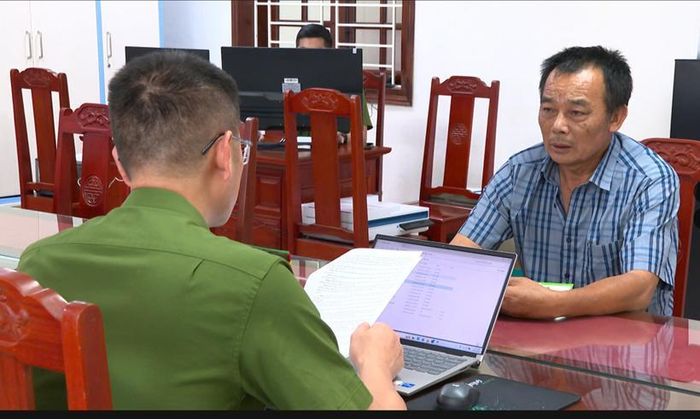  Đối tượng Trần Quốc Điển khai nhận đã mua số lợn có dấu hiệu mắc bệnh để giết mổ, tiêu thụ.