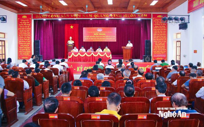 Quang cảnh hội nghị tiếp xúc cử tri. Ảnh: Mai Hoa