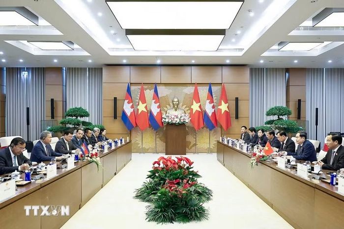 Chủ tịch Quốc hội Trần Thanh Mẫn hội kiến Thủ tướng Campuchia Hun Manet. (Ảnh: Doãn Tấn/TTXVN)