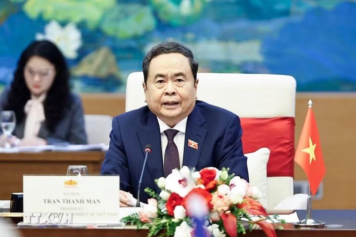 Chủ tịch Quốc hội Trần Thanh Mẫn phát biểu tại cuộc hội kiến Thủ tướng Thái Lan. (Ảnh: Doãn Tấn/TTXVN)