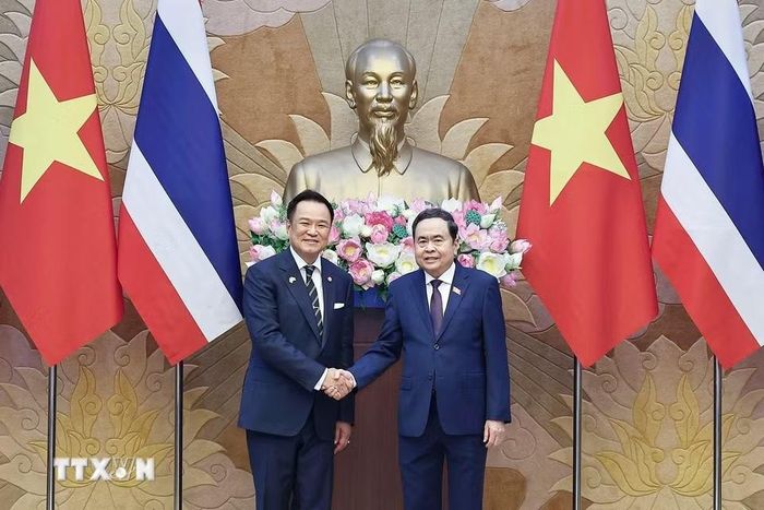 Chủ tịch Quốc hội Trần Thanh Mẫn hội kiến Thủ tướng Thái Lan Anutin Charnvirakul thăm chính thức Việt Nam và tham dự Diễn đàn Tương lai ASEAN lần thứ ba. (Ảnh: Doãn Tấn/TTXVN)