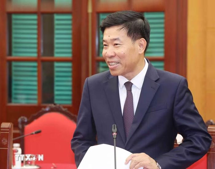 Đồng chí Nguyễn Mạnh Cường, Ủy viên Trung ương Đảng, Thứ trưởng Thường trực Bộ Ngoại giao phát biểu tại buổi tiếp. (Ảnh: Phương Hoa/TTXVN)