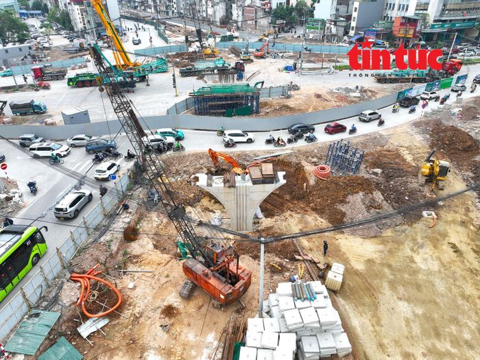 Cầu vượt trên tuyến Vành đai 1 chưa thể triển khai theo kế hoạch do xung đột với tuyến metro số 5.