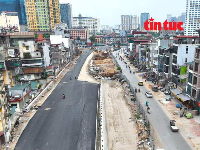 Theo kế hoạch, dự án đường Vành đai 1 đoạn Hoàng Cầu - Voi Phục phải hoàn thành toàn bộ nền đường trước ngày 2/9 và hoàn thành 2 cầu vượt trước ngày 31/12/2026.