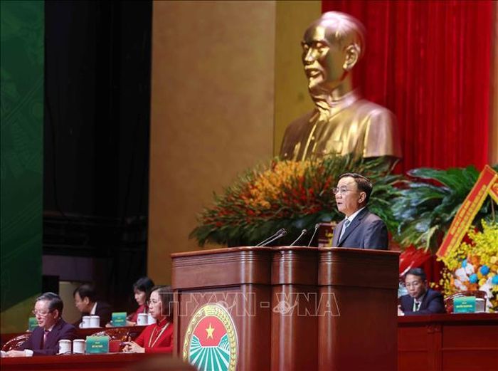 Đồng chí Trần Cẩm Tú, Ủy viên Bộ Chính trị, Thường trực Ban Bí thư phát biểu chỉ đạo Đại hội. Ảnh: Phương Hoa/TTXVN