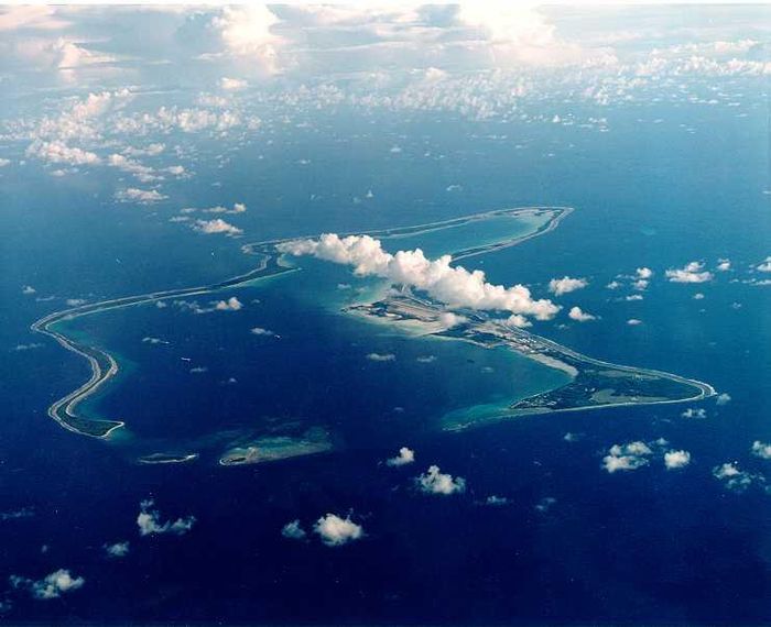 Khung cảnh căn cứ Diego Garcia nhìn từ trên cao. Ảnh: Wikipedia