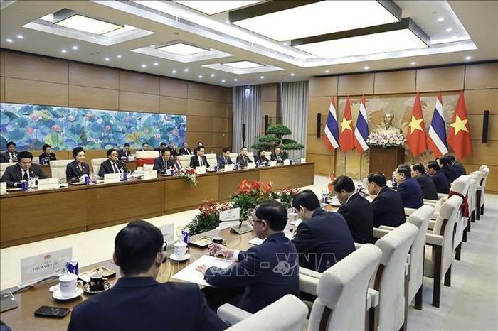 Chủ tịch Quốc hội Trần Thanh Mẫn hội kiến Thủ tướng Thái Lan Anutin Charnvirakul thăm chính thức Việt Nam và tham dự Diễn đàn Tương lai ASEAN lần thứ ba. Ảnh: Doãn Tấn/TTXVN.