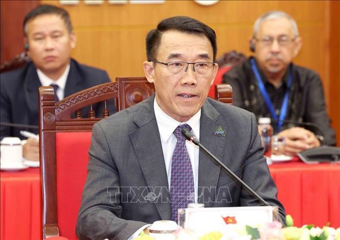 Ông Bounleua Phandanouvong, Ủy viên Trung ương Đảng, Trưởng ban Đối ngoại Trung ương Đảng Nhân dân Cách mạng Lào phát biểu. Ảnh: Phương Hoa/TTXVN