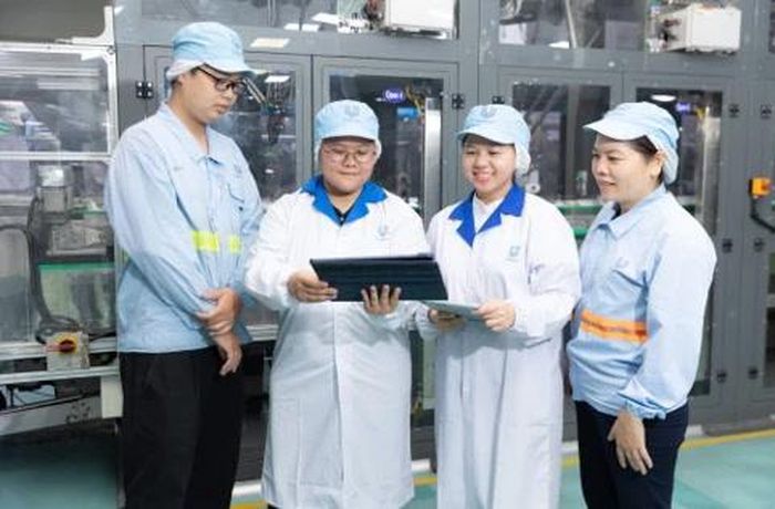 Đến nay, doanh nghiệp đã tạo ra gần 1.400 việc làm trực tiếp và đóng góp vào hệ sinh thái khoảng 10.000 việc làm gián tiếp thông qua mạng lưới đối tác rộng khắp.