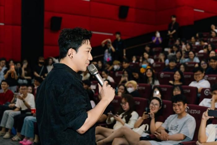 Trấn Thành hiện sở hữu nhiều bộ phim nằm trong nhóm có doanh thu cao nhất lịch sử phòng vé Việt.