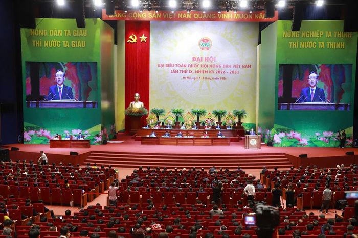 Quang cảnh phiên trọng thể Đại hội đại biểu toàn quốc Hội Nông dân Việt Nam lần thứ IX