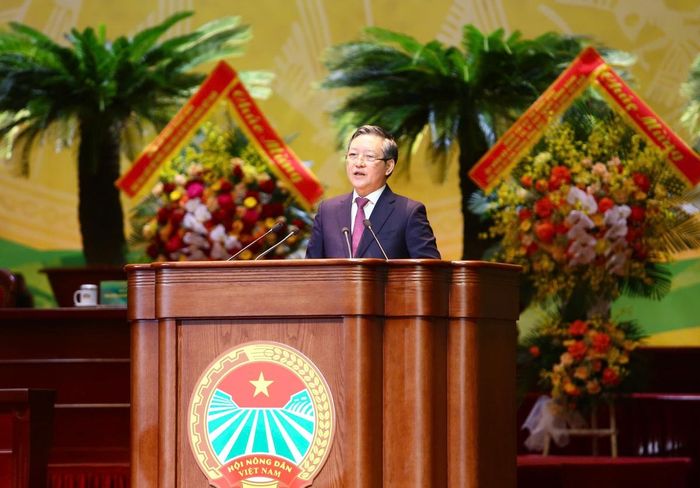 Ông Lương Quốc Đoàn, Ủy viên Trung ương Đảng, Phó Chủ tịch UBMTTQ Việt Nam, Chủ tịch Ban Chấp hành Trung ương Hội Nông dân Việt Nam, phát biểu bế mạc Đại hội