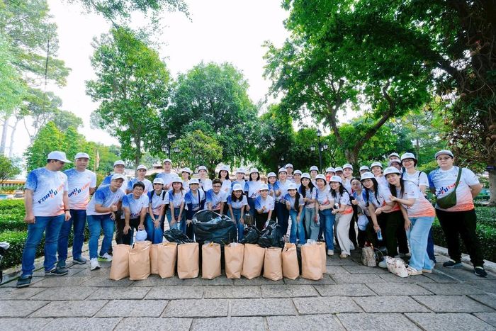 Trong khi đó, tại TPHCM, hoạt động được triển khai tại Khu di tích Lăng Tả quân Lê Văn Duyệt và các tuyến đường xung quanh