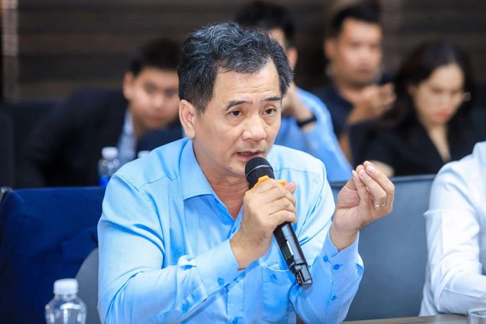 Ông Nguyễn Văn Đính, Chủ tịch Hội Môi giới Bất động sản Việt Nam chia sẻ tại Hội thảo “Nhận diện xu hướng tài chính bất động sản 2026” do VietnamFinance tổ chức. Ảnh: BTC.