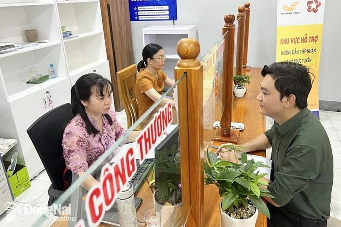 Việc cập nhật thủ tục hành chính góp phần tạo thuận lợi cho người dân và doanh nghiệp trong lĩnh vực Công Thương. Ảnh: Báo Đồng Nai.