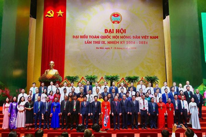 Ban Chấp hành Trung ương Hội Nông dân khóa IX ra mắt Đại hội với 81 đồng chí. Ảnh: Ban tổ chức