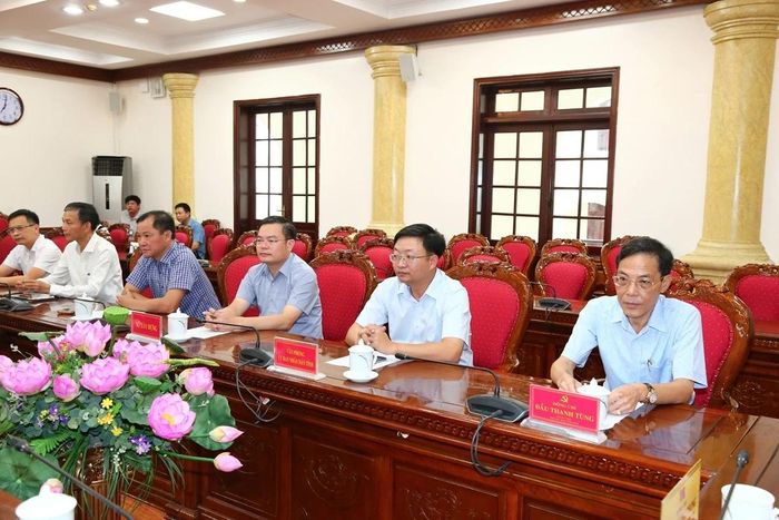 Các đại biểu tham dự hội nghị.