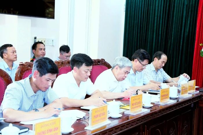 Các đại biểu tham dự hội nghị.
