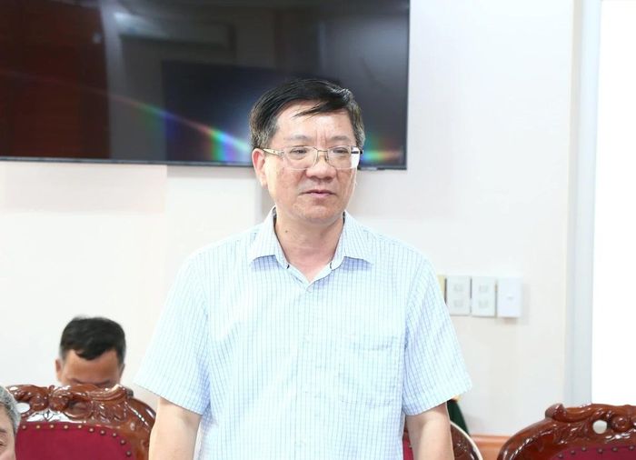 Các đại biểu phát biểu tại buổi làm việc.
