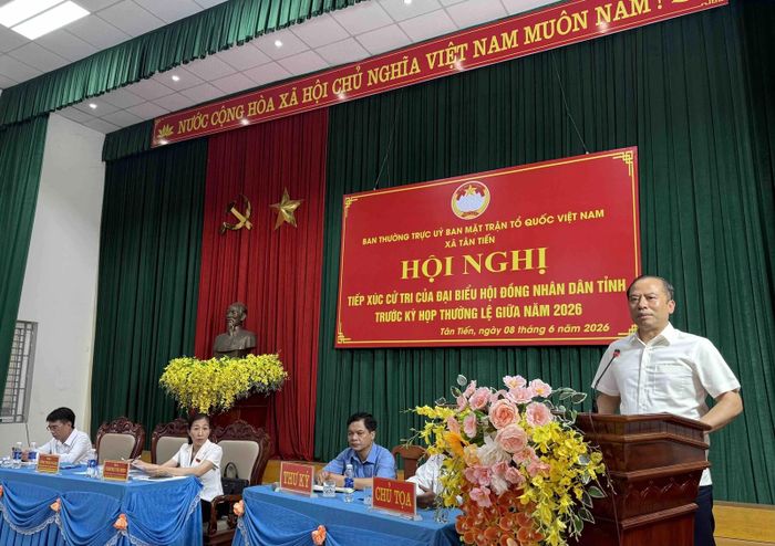 Đại biểu Lương Trọng Thành phát biểu tiếp thu ý kiến, kiến nghị của cử tri