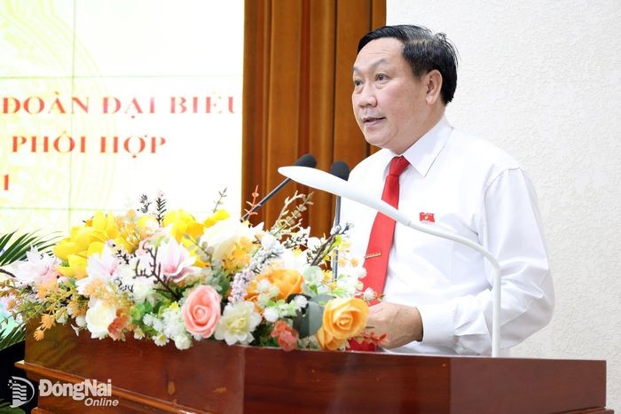 Thành ủy viên, Phó Trưởng đoàn chuyên trách Đoàn đoàn đại biểu Quốc hội thành phố Bùi Xuân Thống phát biểu tại hội nghị. Ảnh: Hồ Thảo