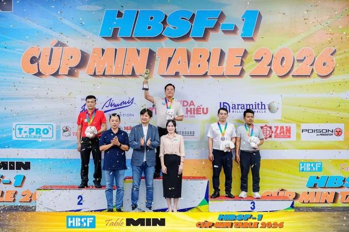 Cơ thủ Nguyễn Nhất Hòa giành á quân nội dung carom 3 băng nam tại Giải billiards HBSF Tour 1 cúp MIN Table năm 2026. Ảnh: HBSF