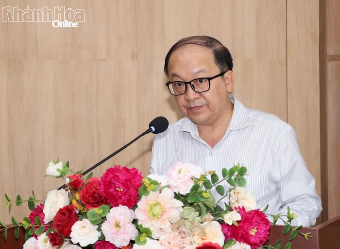 Ông Lê Văn Khoa - Giám đốc Sở Y tế phát biểu tại hội nghị.
