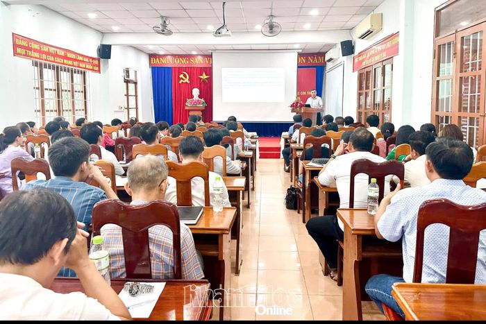 Quang cảnh hội nghị.