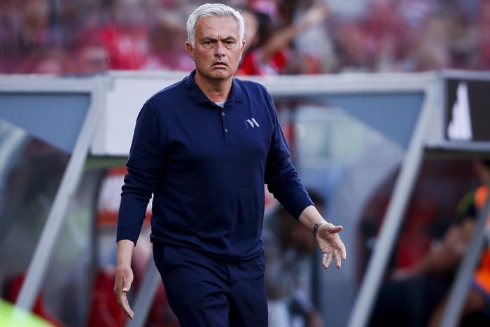 Mourinho trở lại Real Madrid.