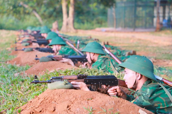 Đơn vị tận dụng tối đa “giờ vàng” sáng sớm và cuối buổi chiều để huấn luyện