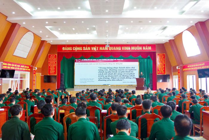 Quang cảnh lớp học