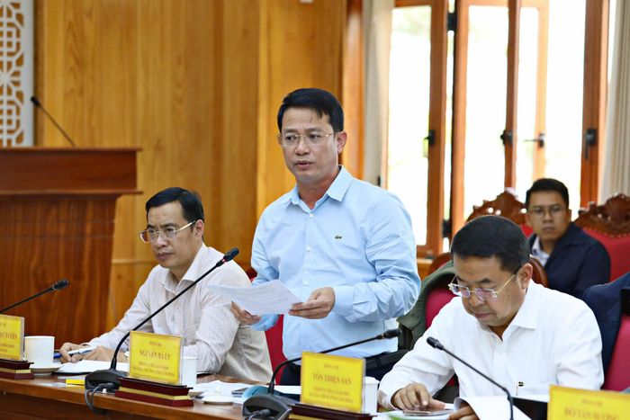 Giám đốc Sở Công thương Nguyễn Bá Út đề xuất giải pháp tháo gỡ khó khăn một số dự án năng lượng