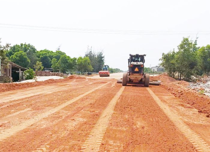 Tập đoàn Trường Thịnh nhận mặt bằng đến đâu tập trung thi công ngay đến đó - Ảnh: B.T