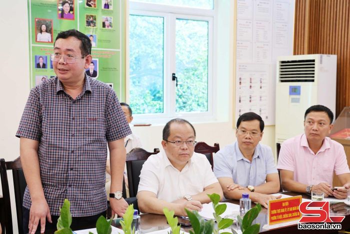 Đồng chí Bí thư Đảng ủy phường Tô Hiệu phát biểu tại cuộc kiểm tra.