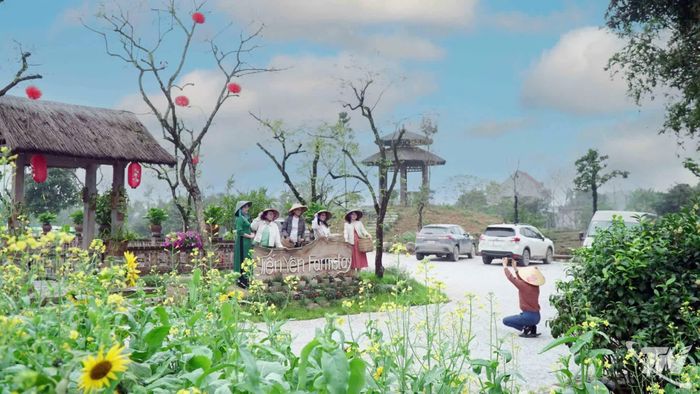 Tiến Yên Farmstay (xã Tân Cương) được nhiều du khách lựa chọn để trải nghiệm không gian sinh thái và văn hóa địa phương.