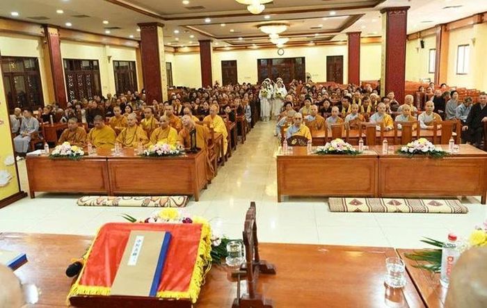 Chư Tăng, Ni và Phật tử tại trường hạ tùng lâm Quán Sứ