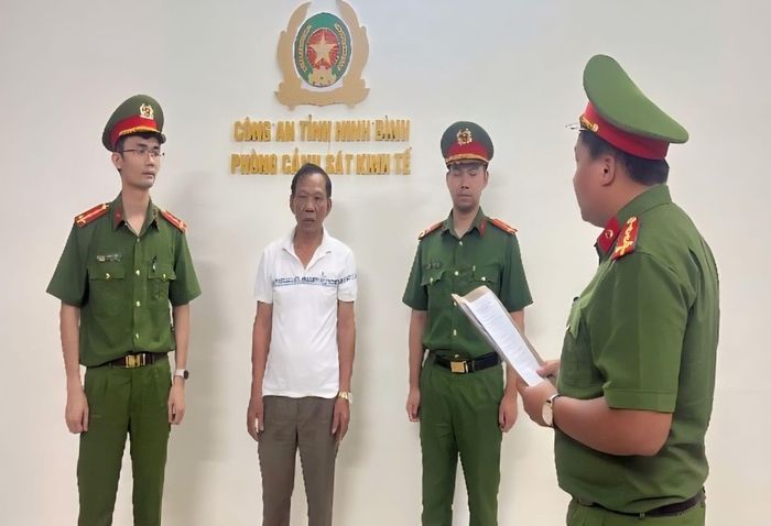 Trốn thuế gần 800 triệu đồng, một bị can ở Ninh Bình bị khởi tố. (Ảnh Công an Ninh Bình)