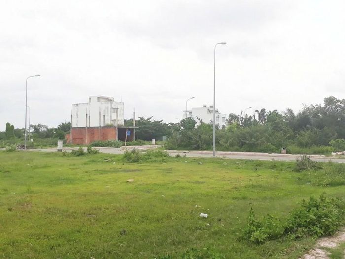 Nhiều dự án bất động sản tại TP. Hồ Chí Minh vẫn đang trong tình trạng chờ tháo gỡ vướng mắc.