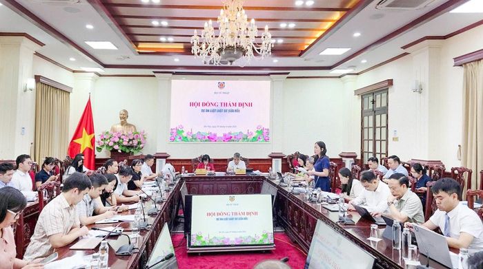 Quang cảnh cuộc họp