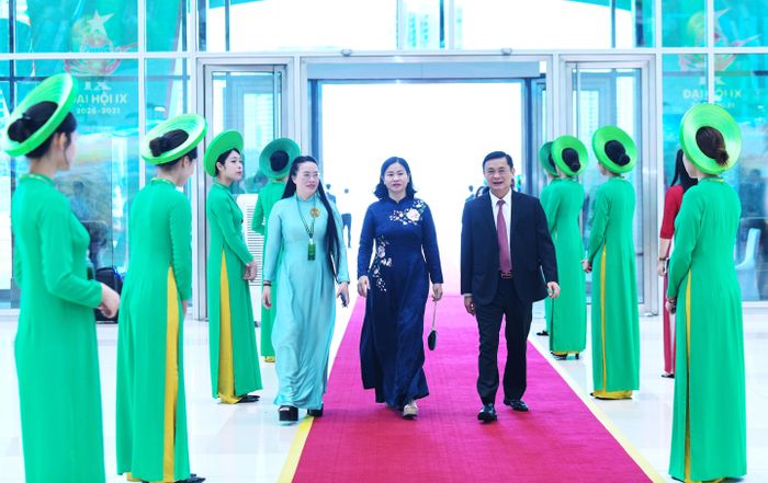 Các đại biểu đến dự Đại hội