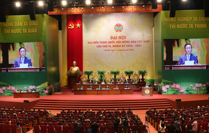 Thường trực Ban bí thư Trần Cẩm Tú phát biểu chỉ đạo tại Đại hội