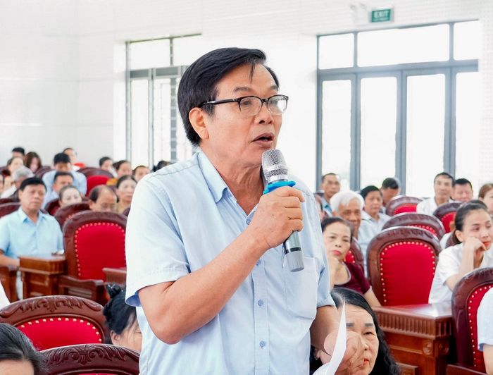 Cử tri phát biểu ý kiến